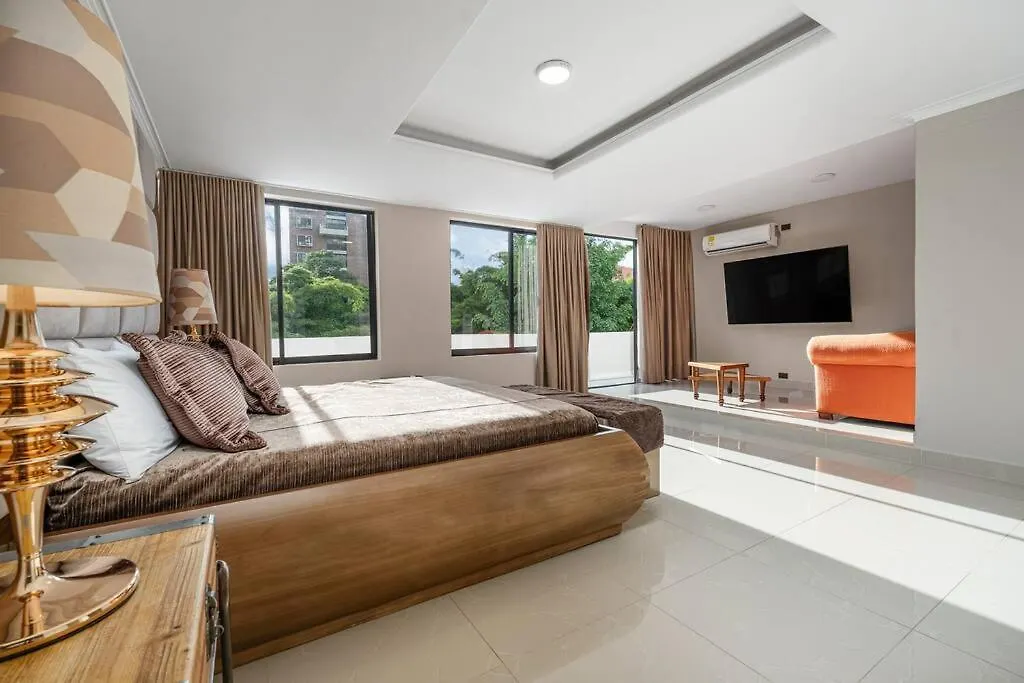 White House Poblado Villa Medellin 0*,  Colombia